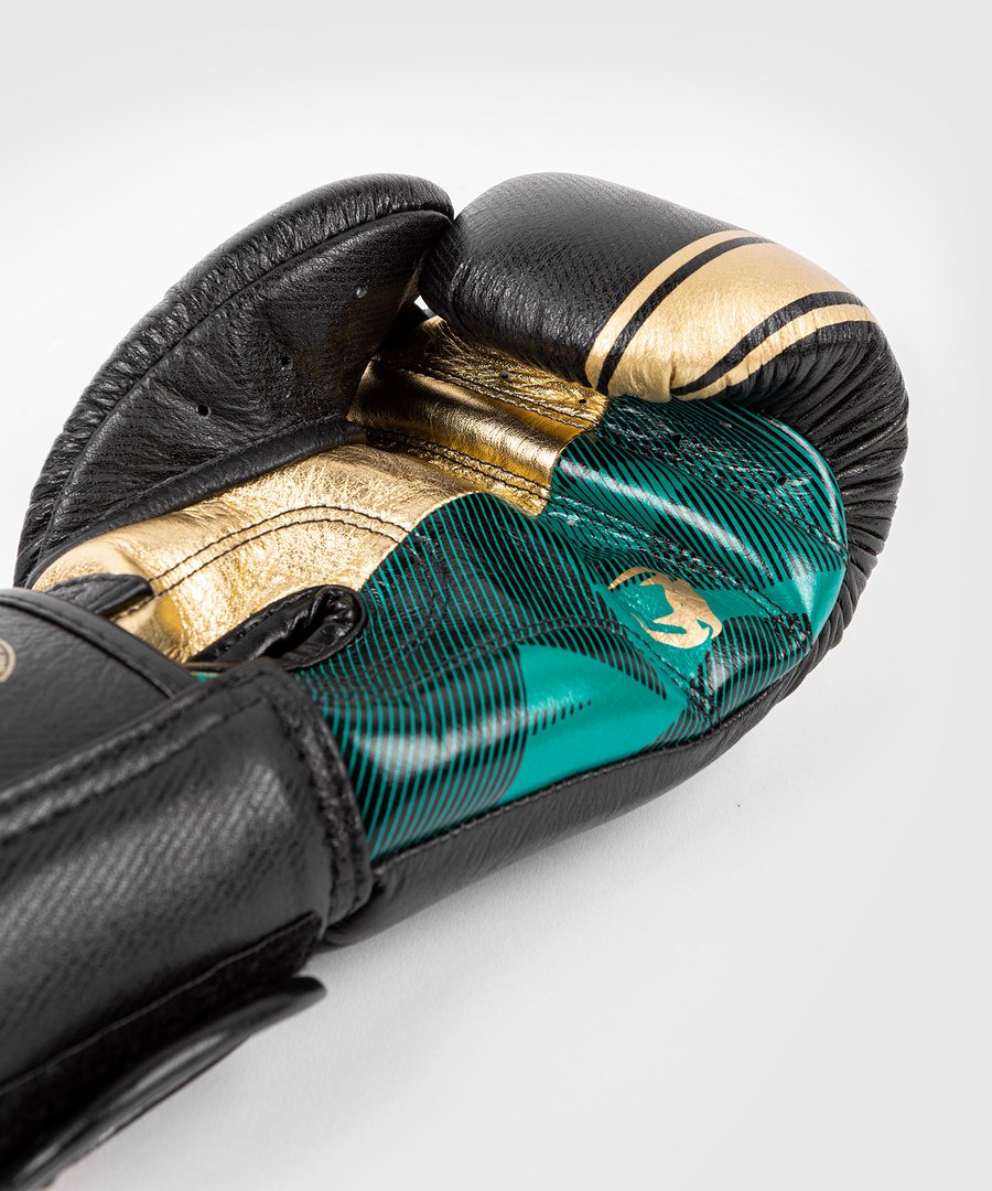 VENUM WBC MUAY THAI BOXING GLOVES ��0oz