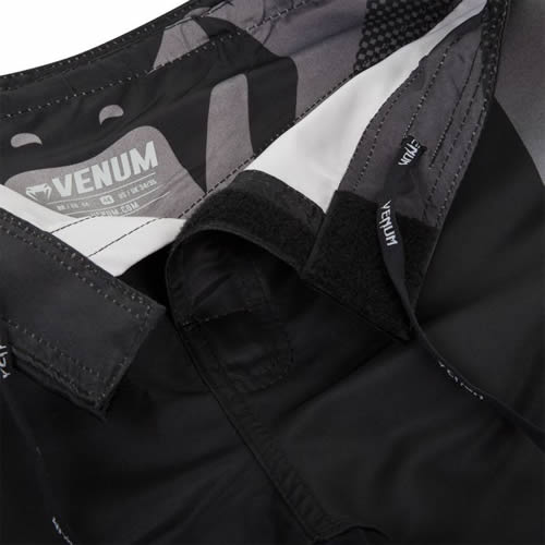 VENUM���ե����ȥ��硼�ġ֥Ρ�����NoGi�� �֥饦��